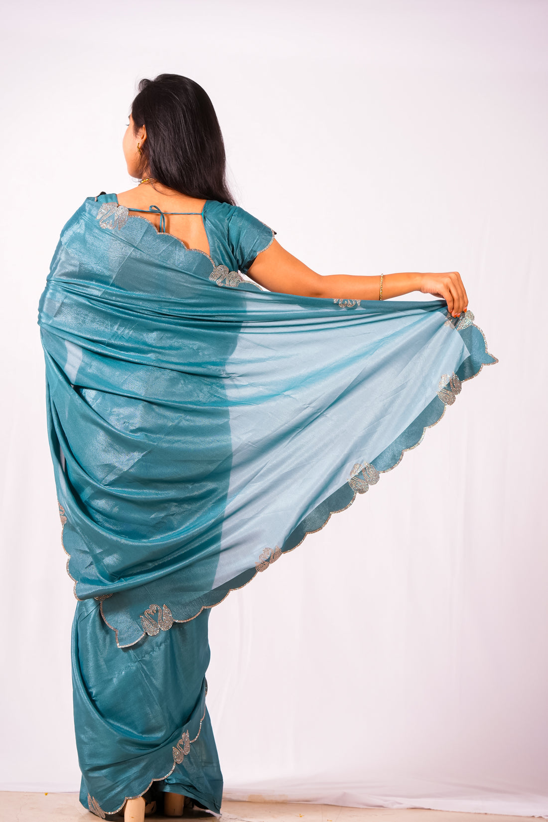 Swan Crystal Saree🦢