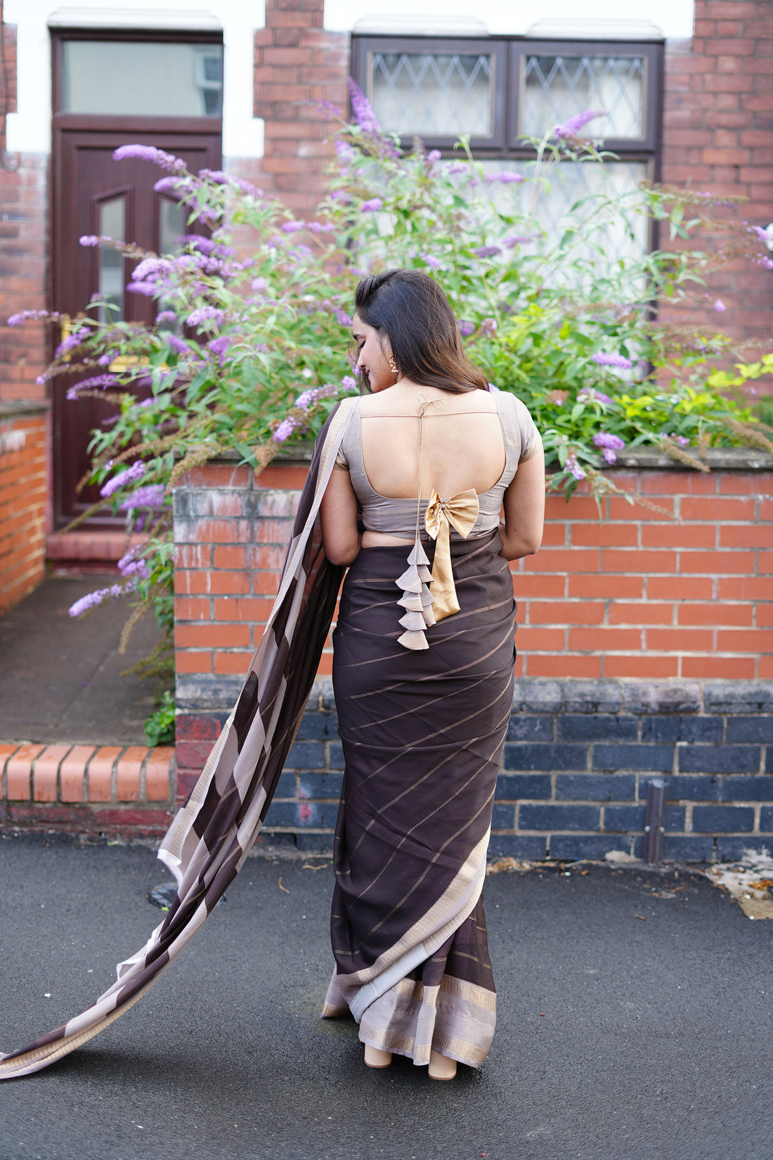 Elegant Coffee Brown🤎 Striped Saree with Subtle Golden Accents