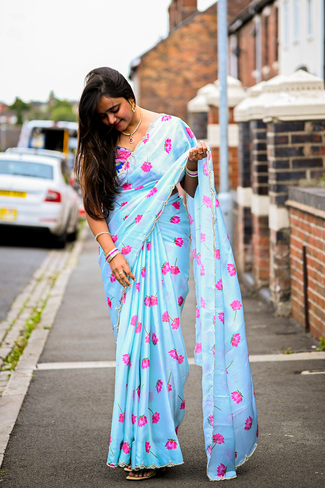 Floral Elegance Georgette Saree with Pink Blossom Print