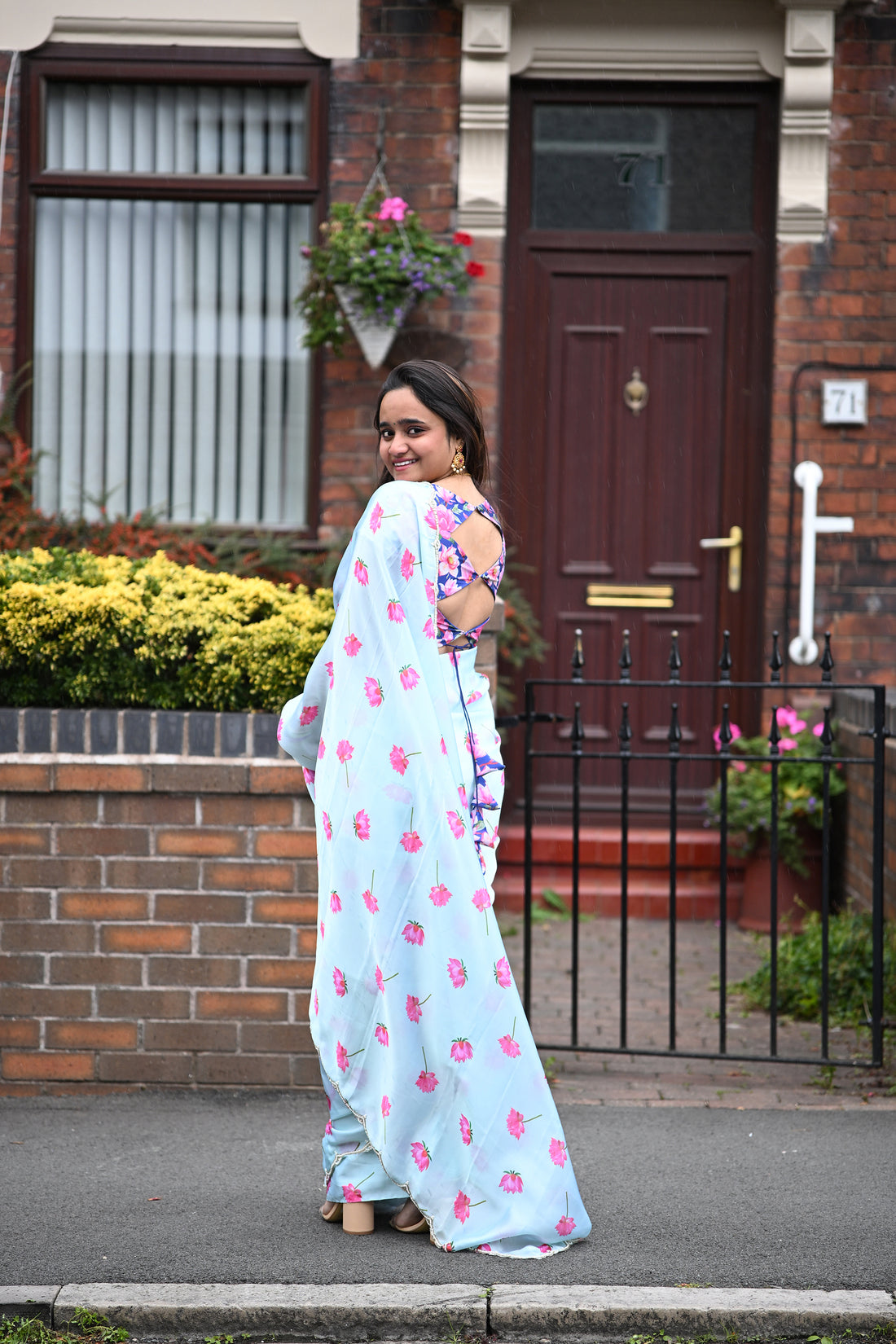 Sky Blue💙 Floral Elegance Georgette Saree with Pink Blossom Print